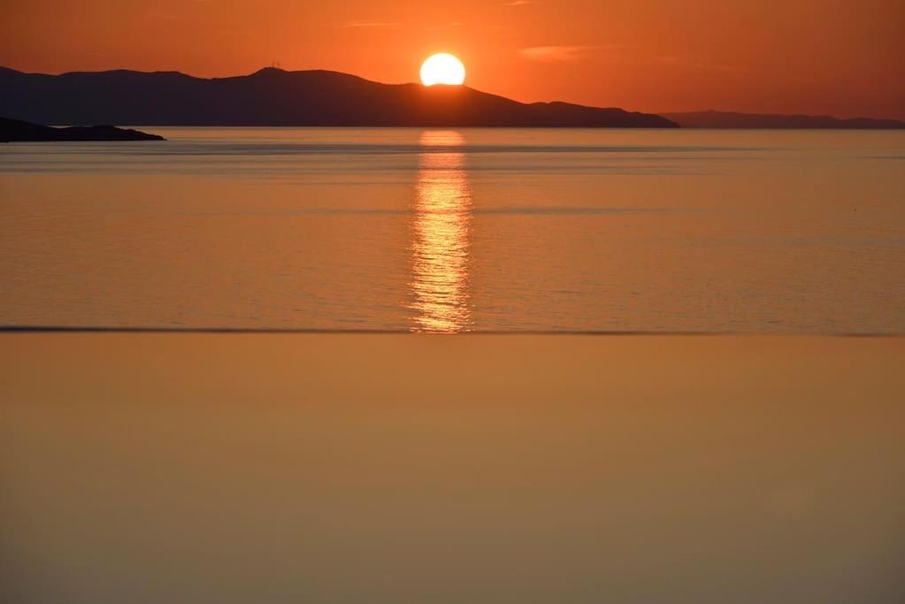Mykonos Sea View Luxury Villa By Calypso Sunset Villas Mykonos Town المظهر الخارجي الصورة